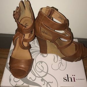 Ankle sandal wedges